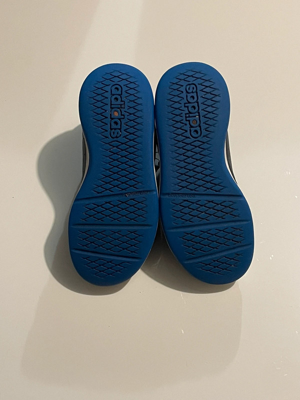 Basket Adidas taille 31 Vinted