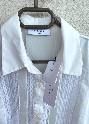 Blouse Sandro modèle Cléa, marque: Sandro, état: Neuf avec étiquette, taille: S / 36 / 8, 40,00 €, 42,70 € Protection acheteurs incluse
