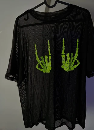 Black see through shirt, brand: Shein, condizioni: Nuovo senza cartellino, taglia: S / IT 40 / EU 36, €4.00, €4.90 include la Protezione acquisti