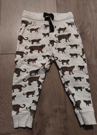 Panter broek mt 80, merk: Panter, staat: Heel goed, maat: 12-18 maanden / 80 cm, € 1,50, € 2,28 inclusief Kopersbescherming