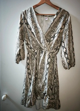 Robe cache-cœur effet python Taille M – look stylé automne/hiver, marque: Boutique Italiana, état: Très bon état, taille: M / 38 / 10, 13,00 €, 14,35 € Protection acheteurs incluse