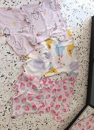 Lot pyjamas fille, brand: Shein, condition: Very good, size: 7 years / 122 cm, €3.00, €3.85 includes Buyer Protection