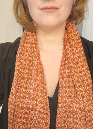 Foulard orange et blanc, zustand: Sehr gut, 4,00 €, 4,90 € inklusive Vinted-Käuferschutz