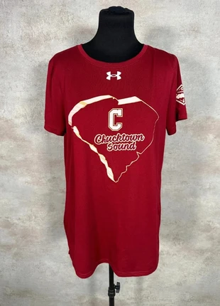 T-shirt sport under armour rouge imprime coeur taille L, marque: Under Armour, état: Très bon état, taille: L / 40 / 12, 4,00 €, 4,90 € Protection acheteurs (Pro) incluse