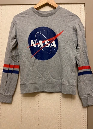 Sweat fin gris nasa, brand: H&M, condition: Very good, size: XS / 34 / 6, €3.00, €3.85 includes Buyer Protection