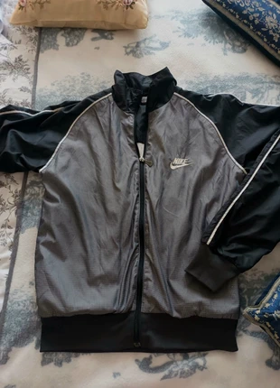 Vintage Oversize Nike Jacket, marque: Nike, état: Neuf sans étiquette, taille: S, 35,00 €, 37,45 € Protection acheteurs incluse