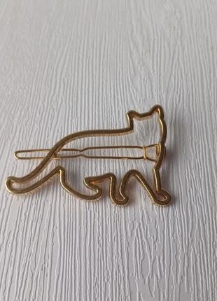 Cat hair clip (gold tone), brand: The Unbranded Brand, condition: New without tags, £2.50, £3.33 includes Buyer Protection