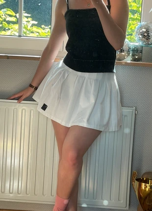 Jupe tennis plissée blanche Bershka - taille S, marque: Bershka, état: Très bon état, taille: S / 36 / 8, 6,00 €, 7,00 € Protection acheteurs incluse