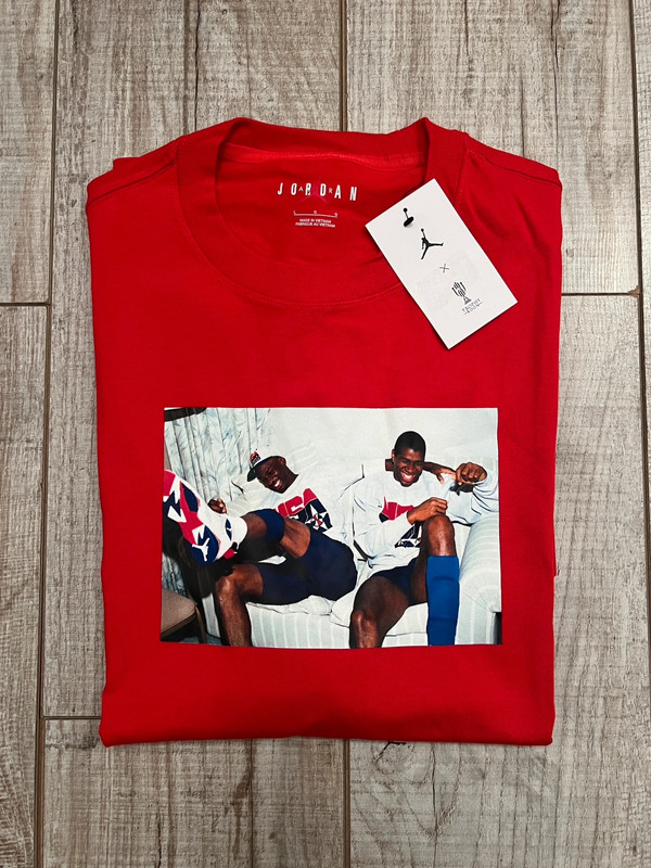 Tee Shirt Jordan x Trophy Room « New Sheriff In Town » Taille L 1