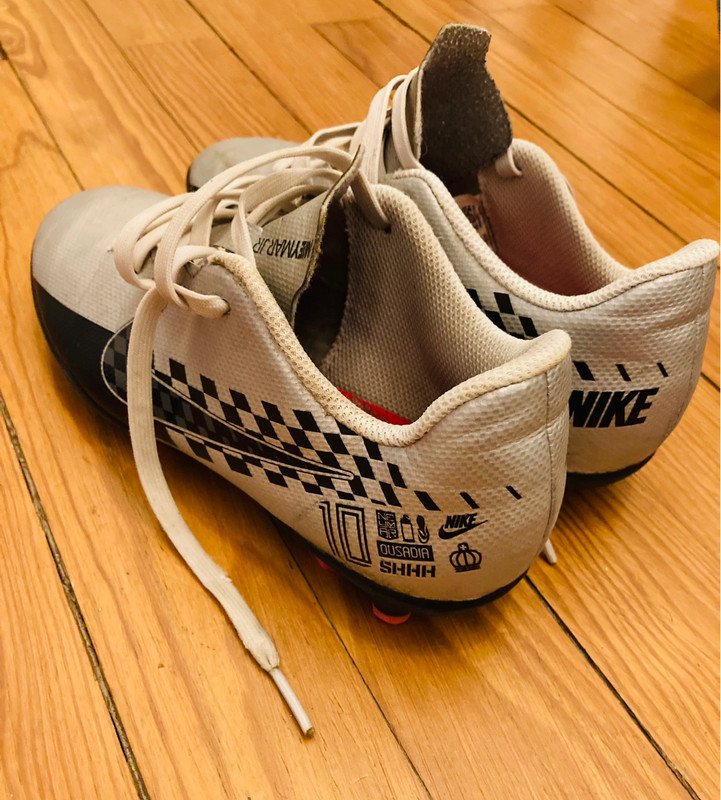 Crampon clearance neymar brun