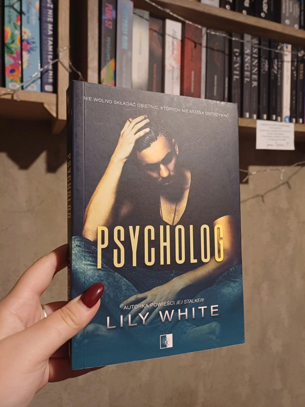 "Psycholog" Lily White 1