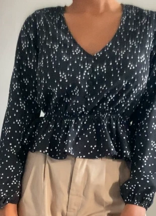 Top péplum ou crop top - noir à point blanc - Taille XS - Ally, brand: Ally, condizioni: Ottime, taglia: S / IT 40 / EU 36, €4.00, €4.90 include la Protezione acquisti