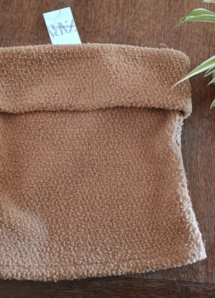 Bustier Zara peluche moumoute beige nude, marque: Zara, état: Neuf avec étiquette, taille: S / 36 / 8, 16,00 €, 17,50 € Protection acheteurs (Pro) incluse