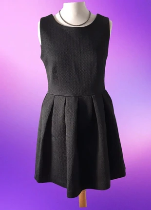 💕 Petite Robe Noire intemporelle T38 Monoprix 💕, marca: Monoprix, estado: Muy bueno, tamaño: M / 38 / 10, 14,99 €, 16,44 € Protección al comprador incluida