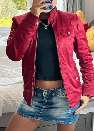 Gorgeous vintage Y2K tight fitting red jacket with neck clasp, brand: Fórmula Joven, condition: Very good, size: S / UK 8-10, £25.00, £26.95 includes Buyer Protection Pro