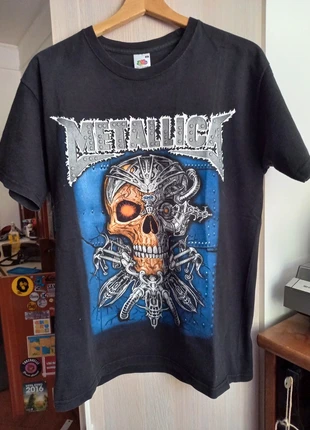 T shirt Metallica teschio robot blu, marke: Fruit of the Loom, zustand: Sehr gut, größe: M, 12,00 €, 13,30 € inklusive Vinted-Käuferschutz
