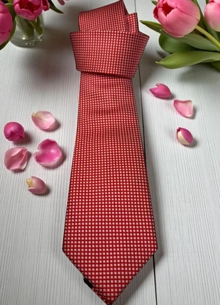 🤩 Élégante cravate rouge en soie 100% faite à la main, marque: Boutique Italiana, état: Très bon état, 15,00 €, 16,45 € Protection acheteurs incluse