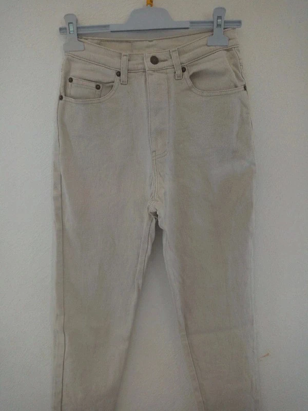 Jeans femme ou jeune fille - photo numéro 2