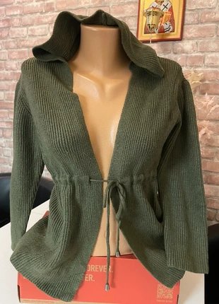 olivgrüne Strickjacke von Shein, marque: Shein, état: Très bon état, taille: M / 38 / 10, 3,50 €, 4,38 € Protection acheteurs incluse