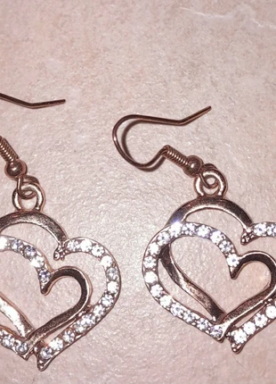 Lot de 4 belles boucles d'oreilles dorées, marque: Je ne sais quoi, état: Très bon état, 2,00 €, 2,80 € Protection acheteurs incluse