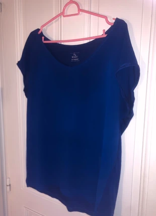 Tee shirt camaïeu, marque: Camaïeu, état: Bon état, taille: L / 40 / 12, 4,00 €, 4,90 € Protection acheteurs incluse