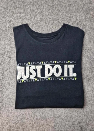 tee shirt the nike tee taille M, marke: Nike, zustand: Sehr gut, größe: M, 5,00 €, 5,95 € inklusive Vinted-Käuferschutz