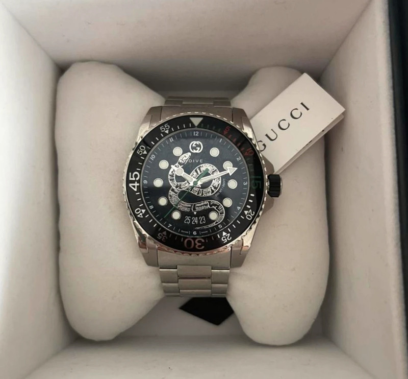 Gucci dive clearance watch 45mm snake