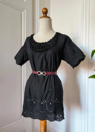 Haut blouse noire  légère à broderie 100% coton, brand: Noir, condizioni: Ottime, taglia: M / IT 42 / EU 38, €14.00, €15.40 include la Protezione acquisti