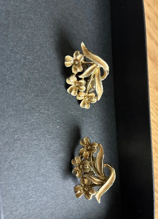 Vintage Coro enamel clip on earrings, brand: NO LABEL, condition: Very good, £10.00, £11.20 includes Buyer Protection