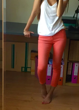 Jeans abricot corail orange rose Zara 34 XS, marque: Zara, état: Neuf sans étiquette, taille: XS / 34 / 6, 14,90 €, 16,35 € Protection acheteurs incluse