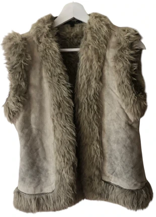 Gilet sans manche La Fee Maraboutee, marque: La Fee Maraboutee, état: Très bon état, taille: M / 38 / 10, 15,00 €, 16,45 € Protection acheteurs incluse