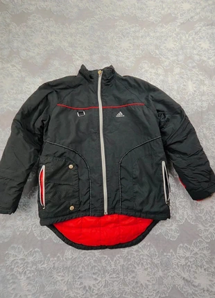 Veste Adidas garçon - Taille 12 ans (152) - État satisfaisant, marke: adidas, zustand: Zufriedenstellend, größe: 12 Jahre / 152, 10,00 €, 11,20 € inklusive Vinted-Käuferschutz