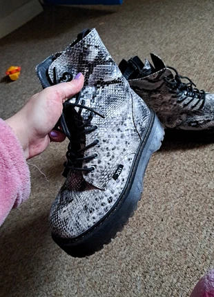 Grey snakeskin boots eur 38, brand: XTI, condition: Very good, size: 38, €6.50, €7.53 includes Buyer Protection