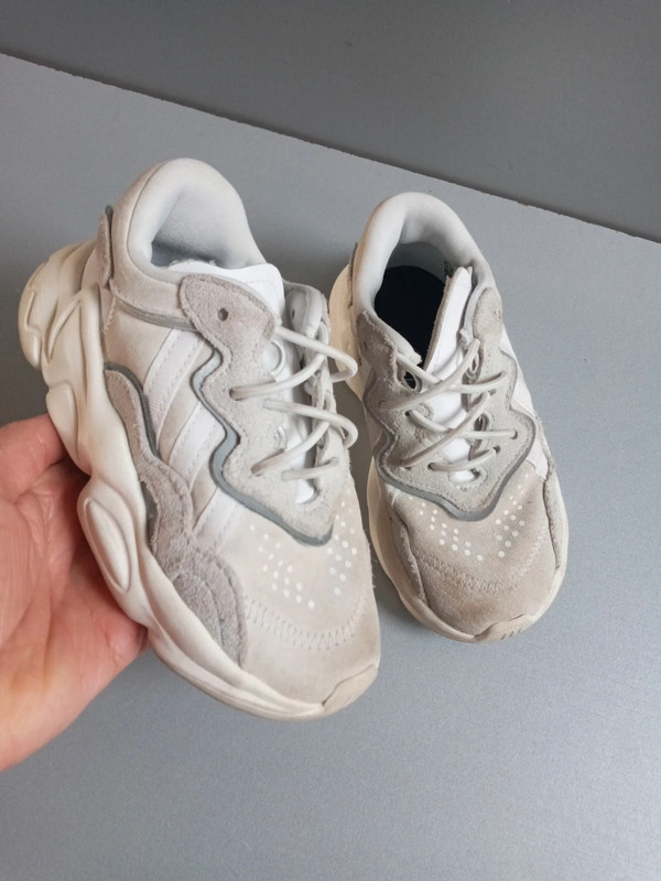 Kids grey Adidas Ozweego trainers uk 9 eur 26.5 Vinted