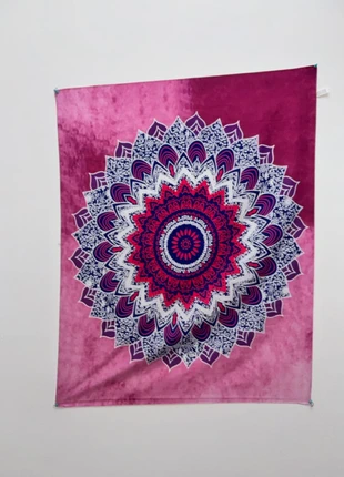 Wall tapestry, brand: Source Unknown, condition: Very good, £3.00, £3.85 includes Buyer Protection