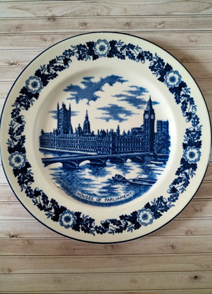Assiette London pride decorative, marque: ENGLAND, état: Très bon état, 10,50 €, 11,49 € Protection acheteurs incluse