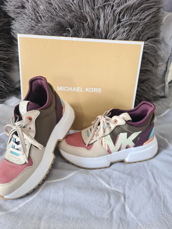 Michael kors deals trainers size 3