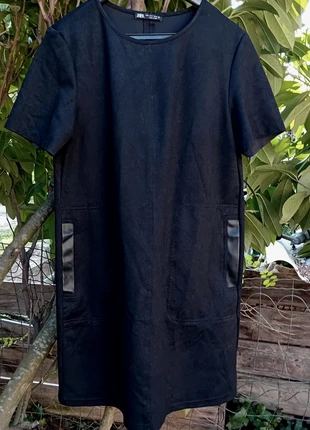 Robe noire Zara, marca: Zara, estado: Muito bom, tamanho: M / 38 / 10, €15.00, €16.45 inclui Proteção do Comprador