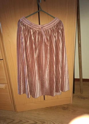 Molo rok middel lang, merk: Molo, staat: Heel goed, maat: 5 jaar / 110 cm, € 5,00, € 5,95 inclusief Kopersbescherming