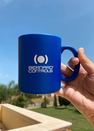 Tazza colore blu, staat: Nieuw met prijskaartje, € 6,00, € 7,00 inclusief Kopersbescherming