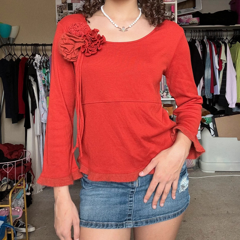 Ivy jane y2k bell sleeve rosette top 1