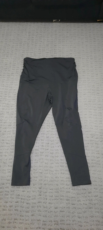 Primark black leggings size medium