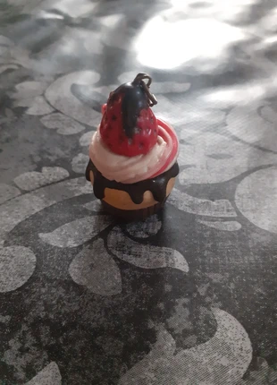 Pendentif gâteau , marca: Lolita, estado: Bueno, 2,00 €, 2,80 € Protección al comprador incluida