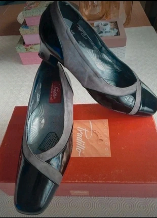 Zapatos de charol y ante, de mujer de la marca "Pradillo Calzados" Talla 41., marque: Pradillo, état: Neuf sans étiquette, taille: 41, 28,00 €, 30,10 € Protection acheteurs incluse