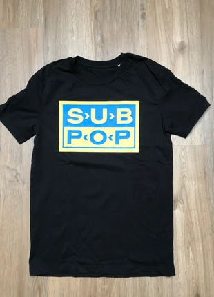 Teeshirt Sub Pop Ukraine, état: Très bon état, taille: S, 35,00 €, 37,45 € Protection acheteurs incluse