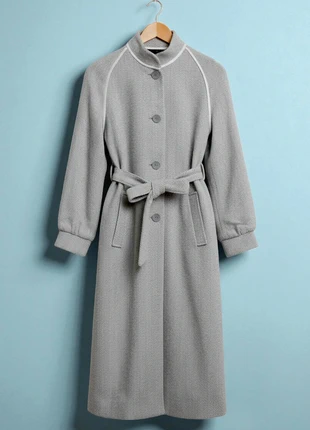 Suoma – Premium & Elegant Grey with Single-Breasted Front & Belted Waist Coat – XXS 💎, marque: Vintage Dressing, état: Très bon état, taille: XXS / 32 / 4, 34,90 €, 37,35 € Protection acheteurs incluse