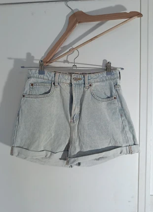 Mini short jean claire, marke: Primark, zustand: Gut, größe: S / 36 / 8, 2,00 €, 2,80 € inklusive Vinted-Käuferschutz