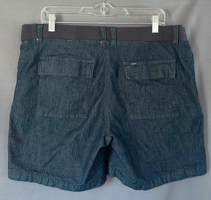 Lee size 16 dark blue mid rise Bermuda jean shorts 5