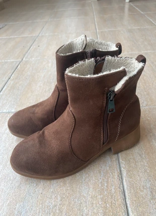 Marypaz brown faux-suede ankle boots Size 38., marque: Marypaz, état: Bon état, taille: 38, 6,00 €, 7,00 € Protection acheteurs incluse