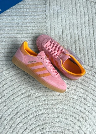 Adidas handball spezial glow pink flash orange gum - 40.5, marke: adidas, zustand: Neu, mit Etikett, größe: 40.5, 129,90 €, 137,10 € inklusive Vinted-Käuferschutz